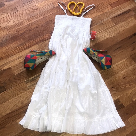 Double Decker Dresses & Skirts - A Beautiful White Sundress